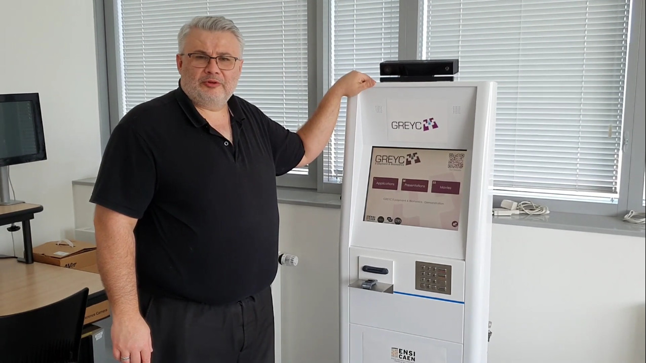 La borne biométrique et l'application GREYC Star